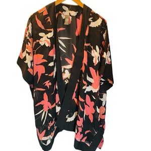 Vince Camuto Tropical Black and Coral Floral Kimono Blouse Size OS Resortwear